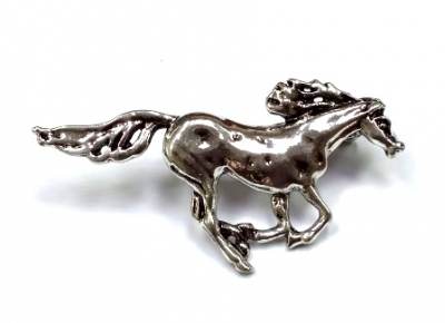 Брошь Лошадка 4. Серебряные грани, ювелирная компания