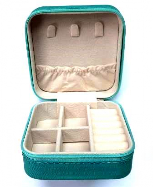 Шкатулка для хранения ШК01 Серебряные грани, ювелирная компания